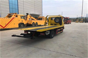 漕河泾非事故拖车