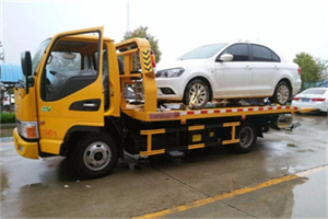 漕河泾附近拖车救援24小时服务热线