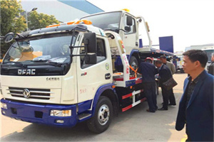 漕河泾汽车道路救援拖车价格